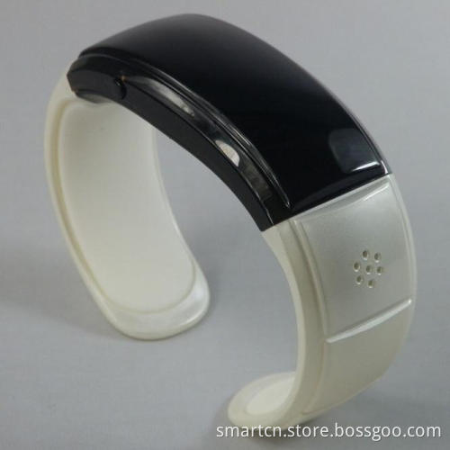 2014 Low Price Bluetooth Watch Bluetooth Bracelet Wrist Mobile